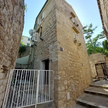 In Historic Center - Mikula, Ljubica, Toma Apartman *